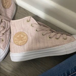 Light Pink Knit Converse